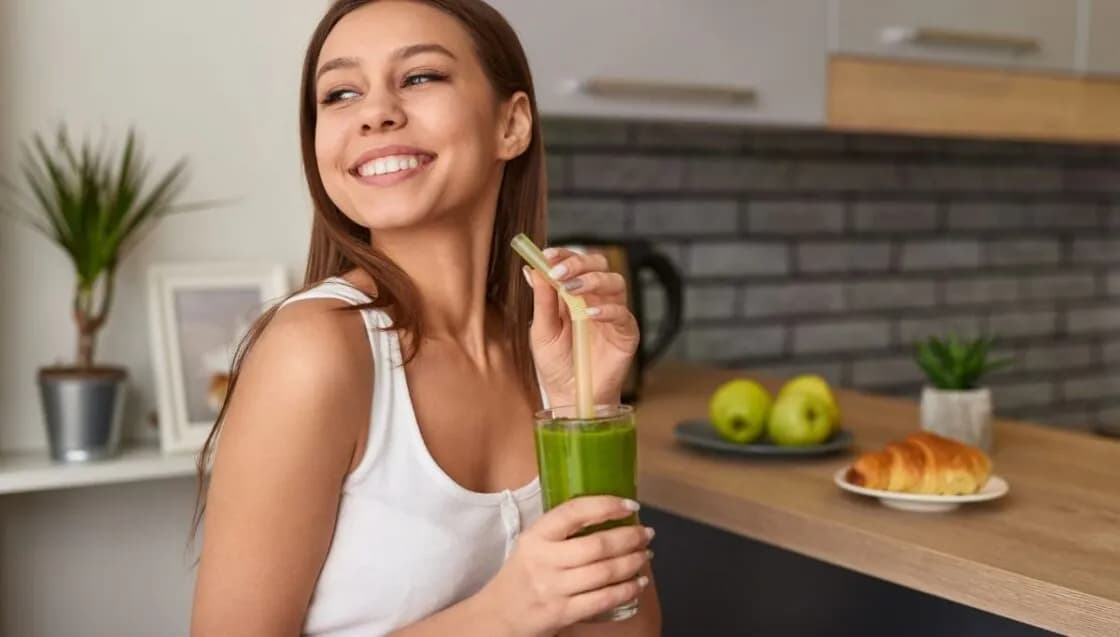 Skuteczne koktajle mocno odchudzające, które pomogą Ci schudnąć