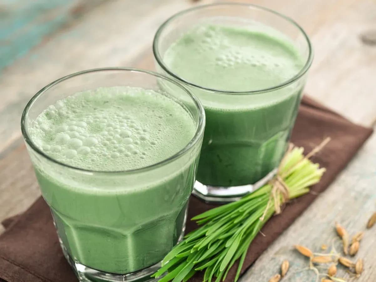 Poranny koktajl oczyszczający – przepisy, które poprawią twoje samopoczucie